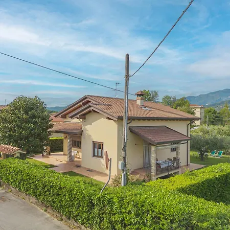 Casa Albertosa By Interhome Marina di Massa