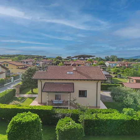 Casa Albertosa By Interhome Marina di Massa