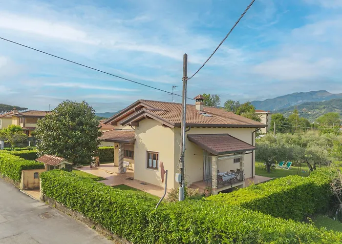 Casa Albertosa By Interhome Marina di Massa